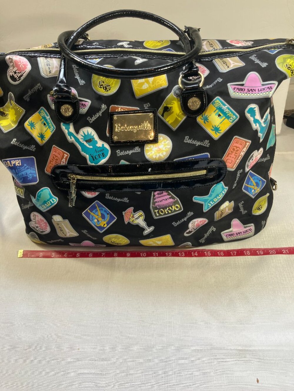 EUC Betsey Johnson Betseyville Overnight Bag with Clip Ends, Black Pattern - Picture 5 of 15